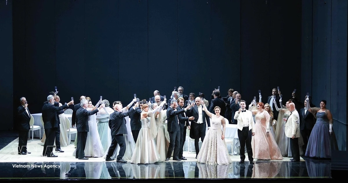 « La Traviata » fait vibrer Hanoï dans une collaboration artistique Vietnam-Italie