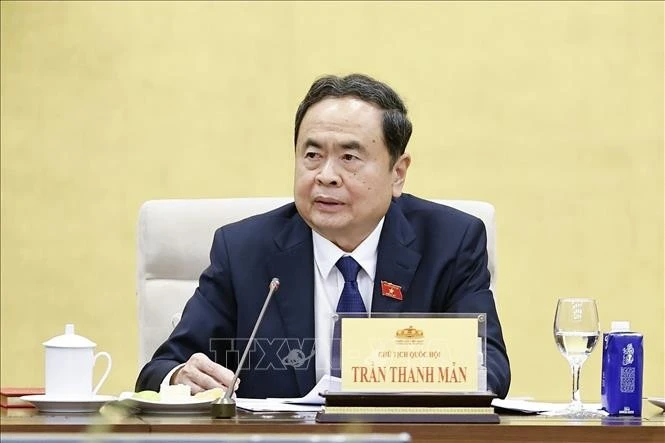 Le président de l'Assemblée nationale Trân Thanh Mân s'exprime lors de la réunion. Photo: VNA 