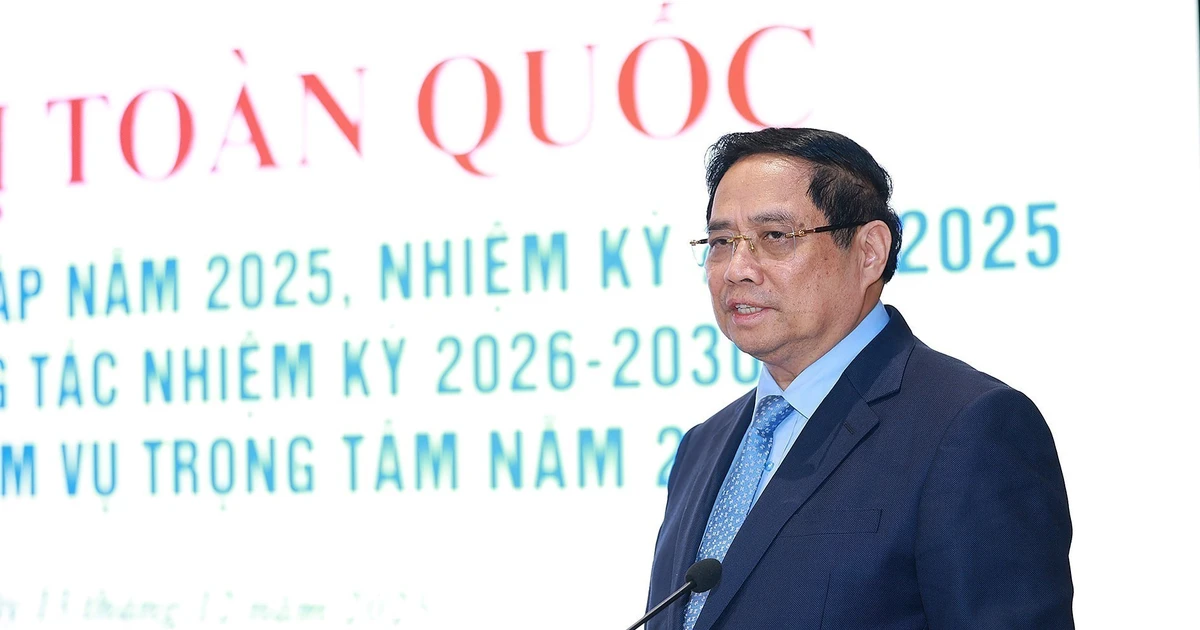 Le Premier ministre Pham Minh Chinh à la Conférence nationale visant à dresser le bilan des activités judiciaires pour la période 2021–2025. Photo : VNA.