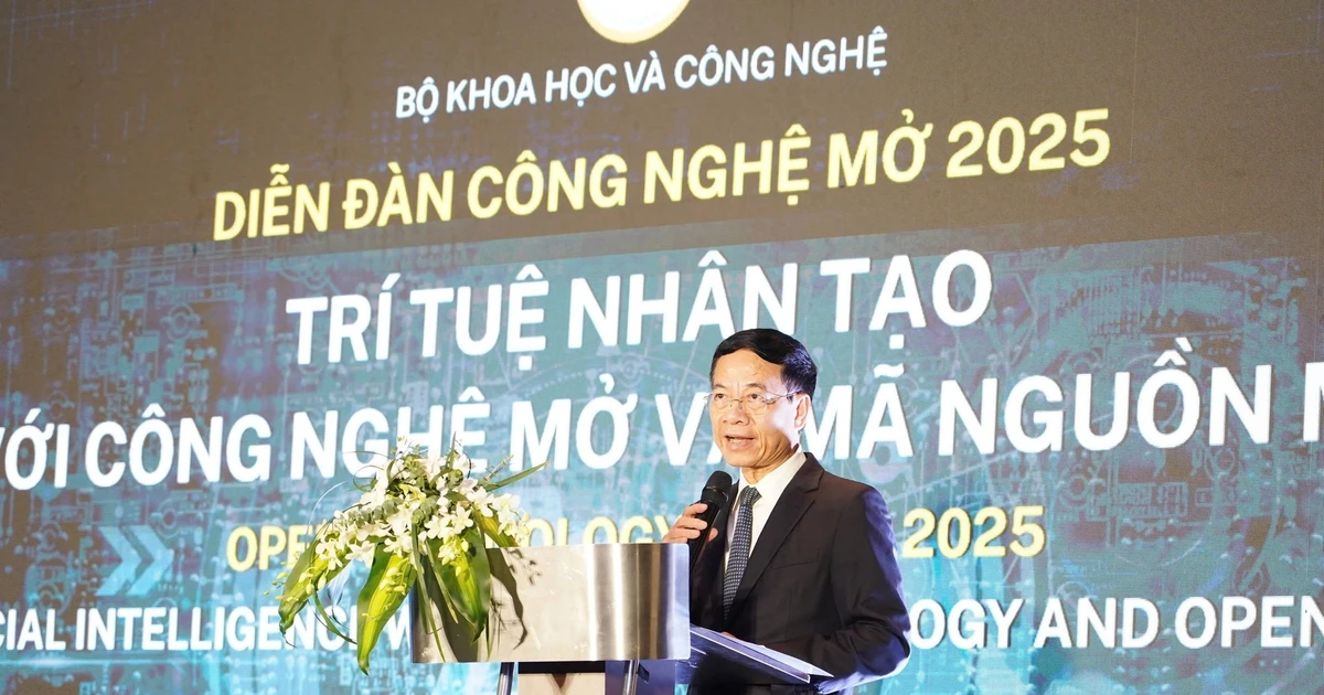 Le ministre des Sciences et des Technologies, Nguyen Manh Hung, lors du Forum. Photo: baochinhphu.vn