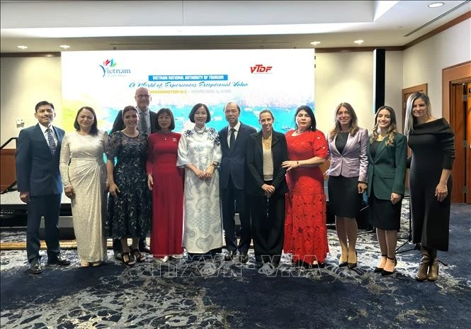 Lors du le Programme de promotion du tourisme vietnamien aux États-Unis. Photo : VNA