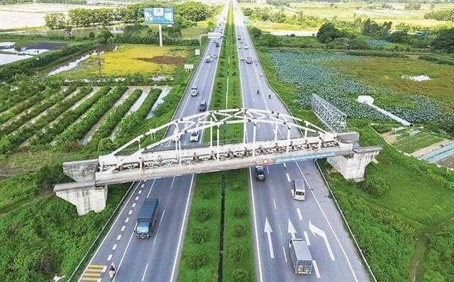 La ligne ferroviaire Yen Vien – Pha Lai – Ha Long – Cai Lan, suspendue depuis 2011, sera remplacée par la ligne à grande vitesse Hanoi-Quang Ninh. (Photo : tinnhanhchungkhoan.vn) 