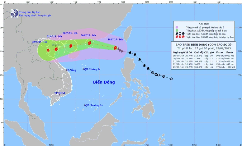 À 4 h du matin le 21 juillet, le typhon se trouvait au-dessus de la partie nord de la péninsule de Leizhou, à environ 275 km à l’est de la côte de Quang Ninh-Hai Phong, avec des vents soufflant entre 75 et 88 km/h près de son centre.