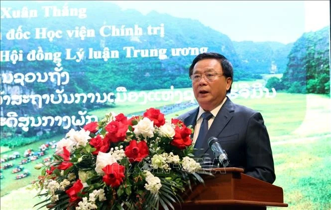 Le professeur Nguyên Xuân Thang, directeur de l'Académie nationale de politique Hô Chi Minh et également président du Conseil théorique central s'exprime. Photo : VNA. 