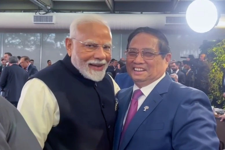 Le Premier ministre Pham Minh Chinh (droite) et son homologue indien Narendra Modi. Photo : VGP.