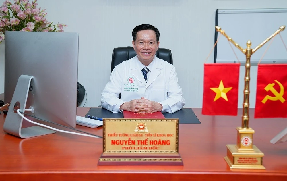 Le général de brigade, professeur, docteur et médecin du peuple Nguyên Thê Hoàng, ancien directeur adjoint de l'Hôpital militaire central 108. Photo: VNA