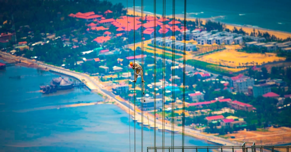 Le Vietnam prévoit d'importer entre 9 360 et 12 100 MW d'électricité du Laos et de Chine au cours des cinq prochaines années afin de répondre à la demande croissante liée à la croissance économique. Photo : Vo Rin (Da Nang) 