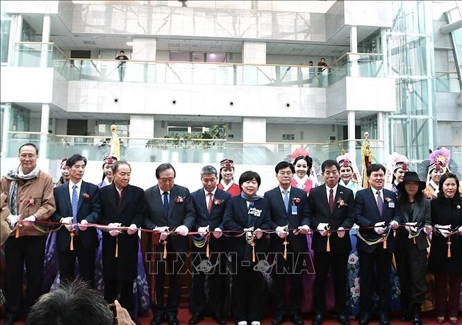 Inauguration de l'exposition à Séoul. Photo: VNA