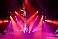 Le numéro « Duo Love » confirme ainsi son excellence. Photo : Fédération vietnamienne du cirque.