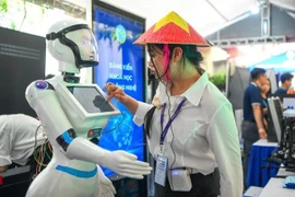 Un produit exposé au Salon des sciences et technologies 2025 en mai 2025. Photo: VnExpress