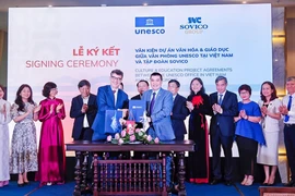 Lors de la cérémonie de signature entre l'UNESCO et SOVICO. Photo: NDEL