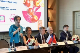 L’ambassadrice de Pologne au Vietnam, Joanna Skoczek, prend la parole lors de l’événement Photo : VNA