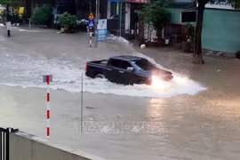 Les fortes pluies ont inondé plusieurs routes dans la province de Thai Nguyên, le 21 juin. Photo : VNA