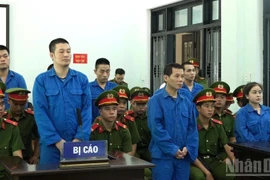 Le Tribunal populaire de Huê condamne quatre accusés à mort lors du procès en première instance, le 20 août. Photo : VNA