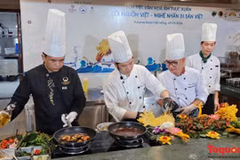 Des artisans culinaires à l'oeuvre. Photo: Toquoc