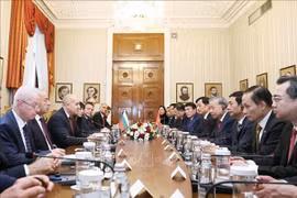 Entretien entre le secrétaire général du Comité central du Parti communiste du Vietnam, Tô Lâm, et le président de la République de Bulgarie, Rumen Radev. Photo : VNA