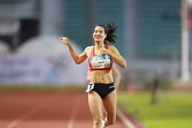 Bui Thi Ngân a remporté la médaille d’or du 800 m féminin lors de l’Open d’athlétisme de la ville de New Taipei 2026, au Taipei chinois, le 7 juin. Photo : sggp.org.vn
