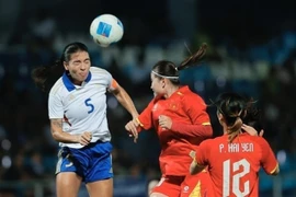 Malgré une domination sans partage et de nombreuses occasions, le Vietnam n'a pas su les concrétiser et a subi une riposte de dernière minute des Philippines. Photo : VNA