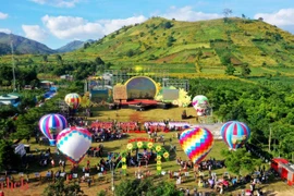 Forte de son long littoral, de son riche écosystème marin, de son espace de la culture des gongs et de son patrimoine historique et culturel diversifié, Gia Lai devrait apporter une nouvelle dimension à la série des Années nationales du tourisme. Photo: tcdulichtphcm.vn