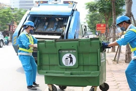 Les unités fournissant des services de collecte, de transport et de traitement de déchets doivent répondre aux exigences techniques et d’infrastructure conformément à la réglementation. Photo : VGP