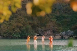 Capture d'écran du clip «Victory – Bond in Vietnam».