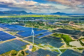 Le développement des énergies renouvelables est au centre des objectifs de réduction des émissions. Photo: baotainguyenmoitruong.vn