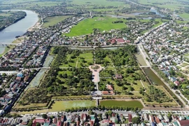Le monument national spécial et les sites commémoratifs de l'ancienne citadelle de Quang Tri devraient couvrir environ 454 hectares, répartis dans la zone environnante. Photo : VNA
