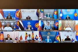 La réunion spéciale des ministres des Affaires étrangères de l'ASEAN sur la situation au Moyen-Orient se tient en ligne le 13 mars. Photo : Ministère vietnamien des Affaires étrangères