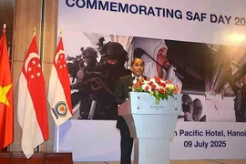 L’ambassadeur Jaya Ratnam s’exprime lors de l’événement, à Hanoi, le 9 juillet. Photo : QDND