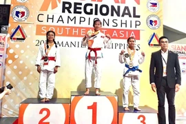 Triêu Thi Thuy, 17 ans, a remporté l’or pour le Vietnam dans la catégorie féminine Newaza Gi (44 kg). Photo : Comité d’organisation