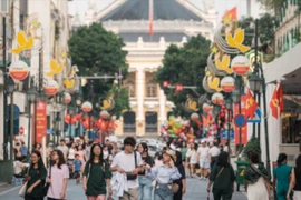 Hanoi séduit par son mélange unique entre dynamisme, modernité et jeunesse, tout en conservant un charme d’antan à travers ses monuments, son architecture et son histoire profondément enracinée. Photo: vneconomy.vn