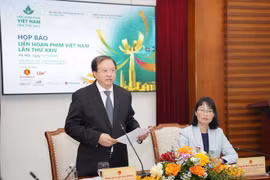 Le vice-ministre de la Culture, des Sports et du Tourisme, Ta Quang Dông lors de la conférence de presse, à Hanoi, le 5 novembre. Photo : VietnamPlus