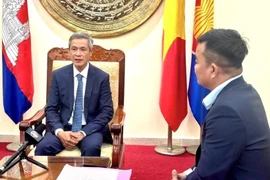 L’ambassadeur du Vietnam au Cambodge, Nguyên Minh Vu, lors de son interview accordé à l’Agence Kampuchea Presse (AKP). Photo : VNA 