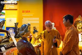 À l’occasion de la Journée du Vesak 2025 des Nations Unies qui débute à Hô Chi Minh-Ville (Sud), la Sangha bouddhiste du Vietnam organise une exposition présentant la culture bouddhiste vietnamienne. Photo: VTC