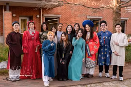 Des étudiants vietnamiens à l’université Curtin, l’institution d’éducation supérieure la plus importante de l’État d'Australie-Occidentale. Photo diffusée par la VNA