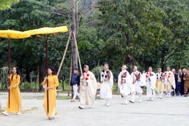 Procession de la pagode Tam Chuc à la pagode Ba Sao, à Ninh Binh. Photo: VNA