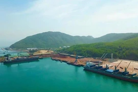 Le quai n°3, de 225 mètres de longueur, peut accueillir des navires de 45 000 DWT, avec une capacité de 2,15 millions de tonnes de marchandises par an. Photo : baohatinh