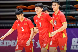 Le Vietnam se qualifie pour la phase finale de la Coupe d’Asie de futsal de l’AFC 2026 après sa victoire 4-0 contre le Liban. Photo: VFF