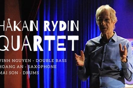 Le pianiste Håkan Rydin collabore depuis 20 ans avec la faculté de jazz du Conservatoire national de musique du Vietnam. Photo : Long Waist Jazz Club