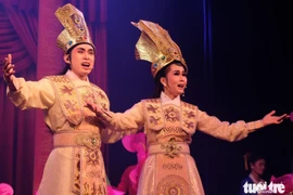 Le théâtre Trân Huu Trang ouvrira le Festival nocturne du livre et de la culture dans la rue des livres de Hô Chi Minh-Ville avec un programme mettant en valeur les arts traditionnels et la musique folklorique. Photo : tuoitre.vn