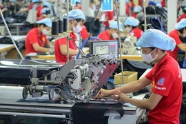 Le Vietnam devient un aimant en termes d'investissements directs étrangers. Photo : VNA