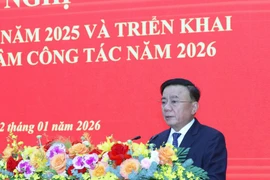 Trân Câm Tu, membre du Politburo et membre permanent du Secrétariat du Comité central du Parti, s'exprime lors de la conférence, à Hanoi, le 12 janvie. Photo: VNA