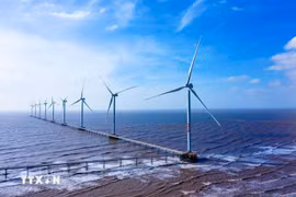 Éoliennes de la centrale éolienne offshore de Dông Hải, dans la province de Trà Vinh (Sud). Photo: VNA