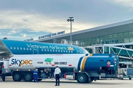 Vietnam Airlines, en utilisant le carburant d'aviation durable (SAF), est à l'avant-garde de l'aviation verte. Photo : Vietnam Airlines