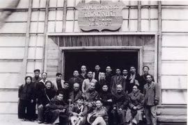 Le président Hô Chi Minh et les délégués du Congrès national unifié de Viêt Minh – Liên Viêt. Photo d’archives
