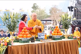 La vice-présidente de l’Assemblée nationale Nguyên Thi Thanh lors de la cérémonie d’ouverture du festival de la pagode Tam Chuc, dans la province de Hà Nam. Photo: VNA