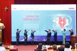 Inauguration de la page web officielle de la 11e édition du Prix national de la presse d’information extérieure, à Hanoi, le 12 juin. Photo : VNA