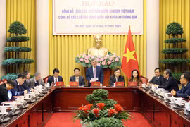 Conférence de presse pour annoncer les décrets du président de la République promulguant 12 lois adoptées lors de la 10e session de la 15e Assemblée nationale. Photo: VNA