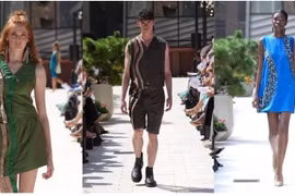 La soie de Bao Lôc et le brocart de Pa Cô impressionnent avec la collection «Rivière éternelle» à la Fashion Week printemps-été 2026 de New York.