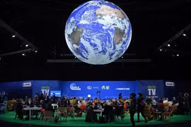 Des délégués participent à la COP26 à Glasgow, le 2 novembre 2021. Photo : AFP/VNA